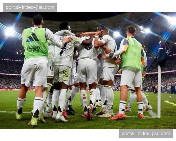 皇马需要确保自身在剩余比赛中全取三分，并寄望于巴萨犯错才能实现逆转夺冠